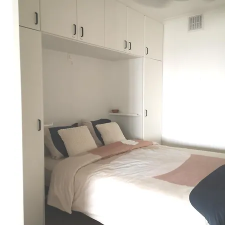 Apartment Westeinders Sea View *