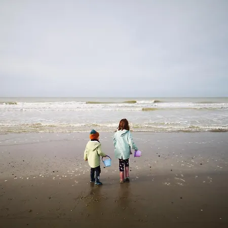 Westeinders Sea View 公寓