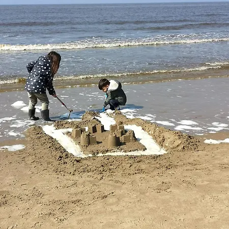 Westeinders Sea View Апартаменты Миделкерк